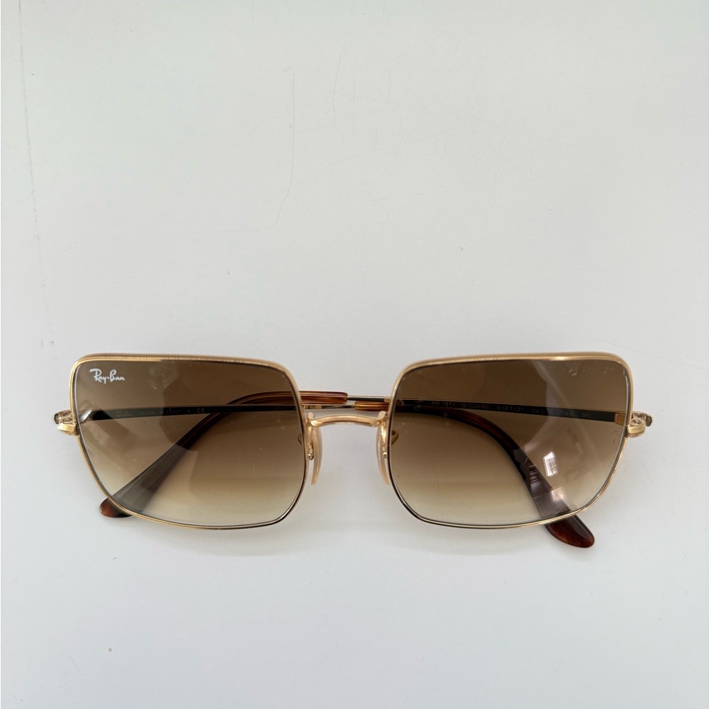 Ray-Ban Gold Brown Sunglasses with Gradient Lenses